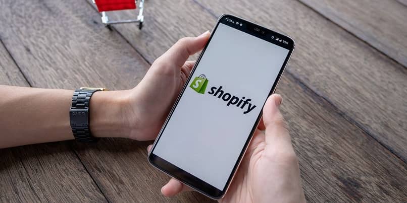 كيفية طباعة الفواتير من Shopify بسهولة وبسرعة - طرق مختلفة