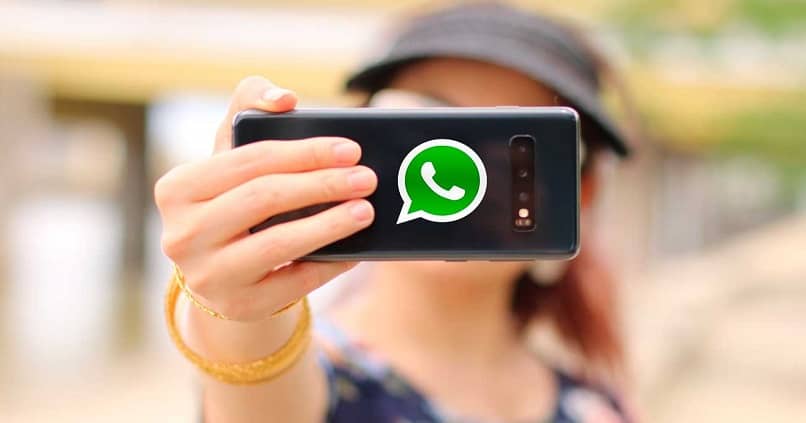 كيف تخفي محادثات WhatsApp؟ - حماية الدردشات الخاصة