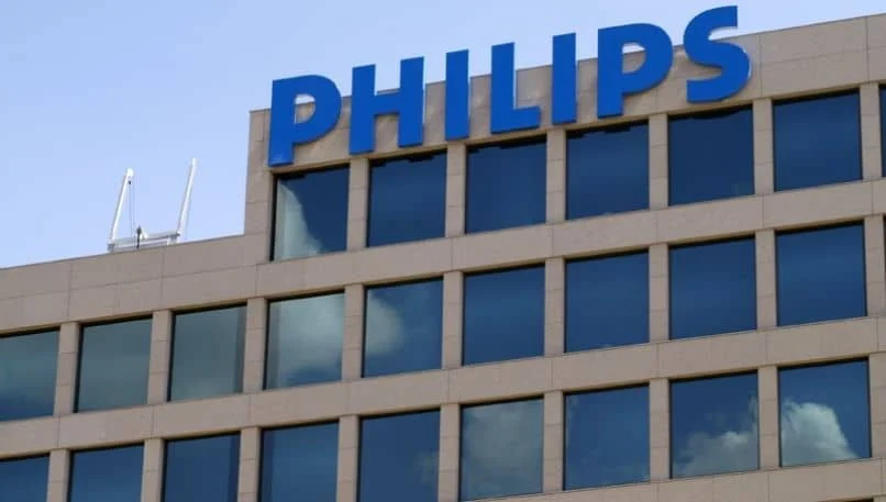 الحل: "لم يتم العثور على خادم Philips" على التلفزيون الذكي