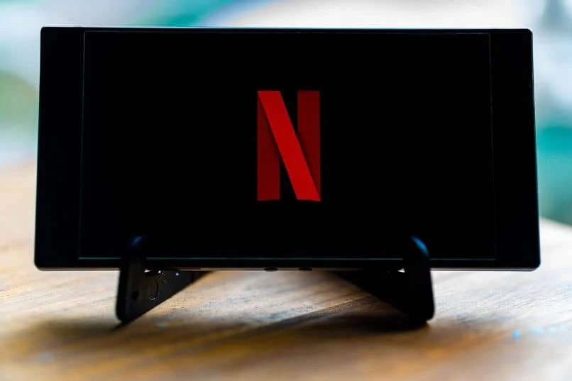 لماذا لا يتم تحميل Netflix أو متقطعًا أو متوقفًا أثناء التحميل على Android أو Smart TV؟ - حل